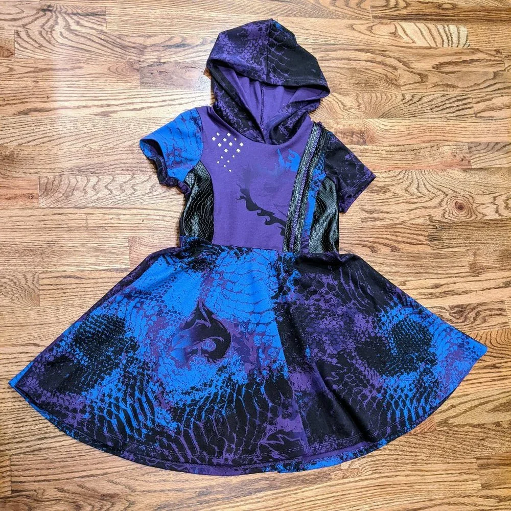 Disney Descendants 3 Girls Dress - Size 6 - Picture 2 of 5